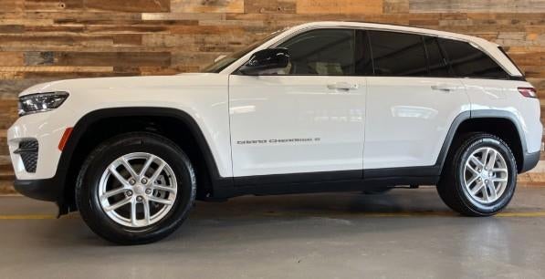 jeep grand cherokee 2023 1C4RJHAG0PC560771 image jeep grand cherokee 2023 1C4RJHAG0PC560771 image